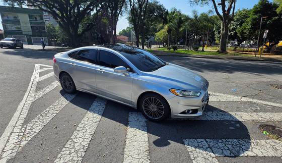 FORD FUSION 2.0 TITANIUM AWD 16V GASOLINA 4P AUTOMÁTICO FORD FUSION 2.0 TITANIUM AWD 16V GASOLINA 4P AUTOMÁTICO